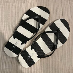 Old Navy Monochrome Striped Sandals